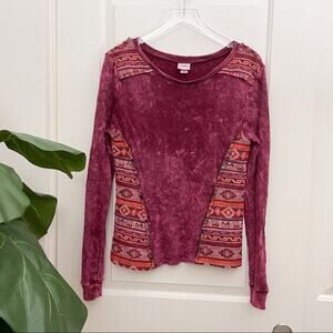 Daytrip Southwestern Accent Pullover Red Acid Wash